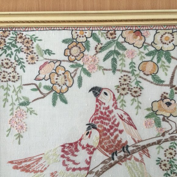 Vintage T.Eaton Co hand embroidery picture wall hangings framed flowers & birds - Picture 2 of 10